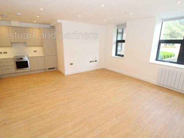 Perrymount Road, Haywards Heath RH16, 1 bed property to rent, £1,250 pcm | PrimeLocation