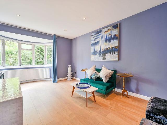 Perryn Road, Poet's Corner W3, 2 bed flat to rent, £2,200 pcm | PrimeLocation