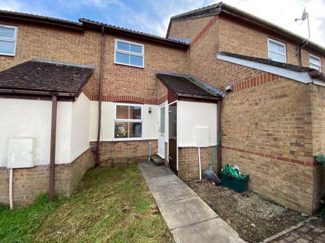 Perrys Lea, Bristol 2 bed terraced house to rent £1,350 pcm £312 pw