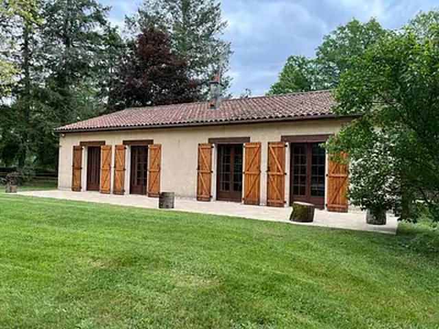 Persac 86320 Achat / Vente maison 5 pièces t5 au dernier étage terrasse