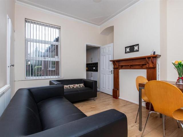 Pershore Road, Birmingham B29 5 bed house to rent £450 pcm £104 pw