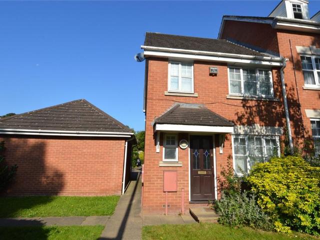 Pershore Road, Edgbaston, Birmingham. 3 bed end of terrace house to rent £1,250 pcm £288 pw