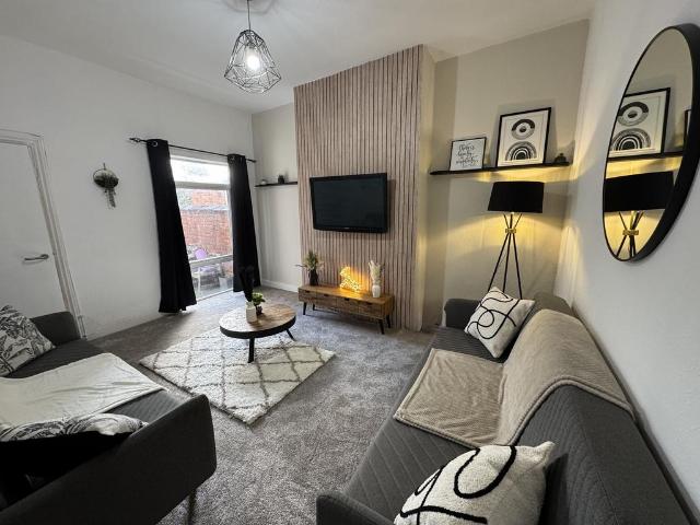 Pershore Road Room 2, Selly Park B29 1 bed house to rent £521 pcm £120 pw