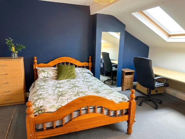 Pershore Road Room 6, Selly Park B29 1 bed house to rent £565 pcm £130 pw