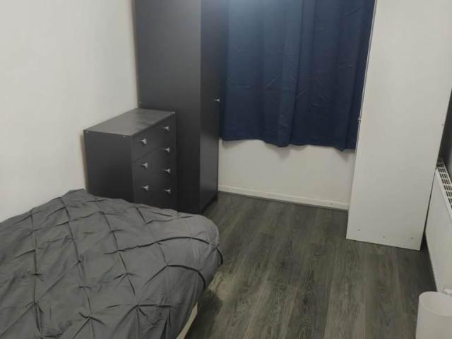 Pershore Road, Stirchley B30 5 bed house of multiple occupation to rent £900 pcm £208 pw