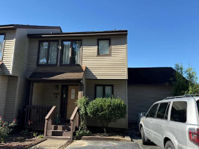 Persimmon Dr Apt A