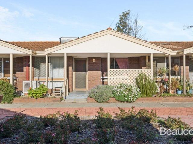 PERSONALITY, PRIVACY & RIVERSIDE CONVENIENCE