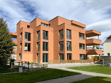 170 m² Gartenwohnung mit separatem Homeoffice / Atelierraum