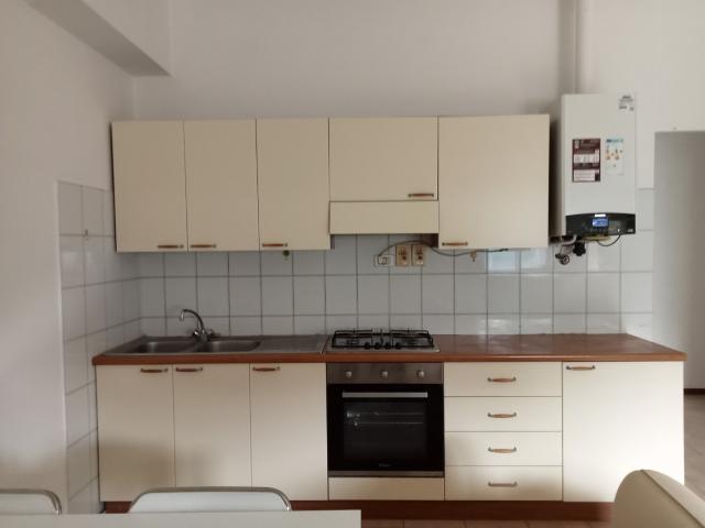Pesaro ZONA VILLA FASTIGGI AFFITTASI APPARTAMENTO COMPLETAMENTE ARREDATO