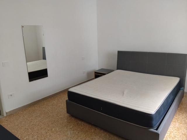 Pesaro ZONA MARE AFFITTASI APPARTAMENTO COMPLETAMENTE ARREDATO CON GIARDINO PRIVATO