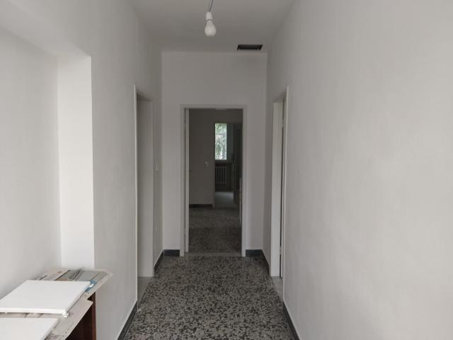 Pesaro ZONA MARE AFFITTASI APPARTAMENTO COMPLETAMENTE ARREDATO CON GIARDINO PRIVATO