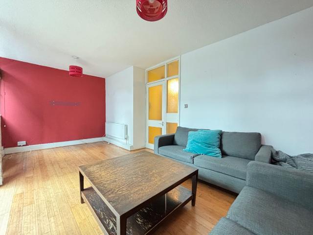 Petticoat Square, City Of London E1, 3 bed maisonette to rent, £3,200 pcm | PrimeLocation