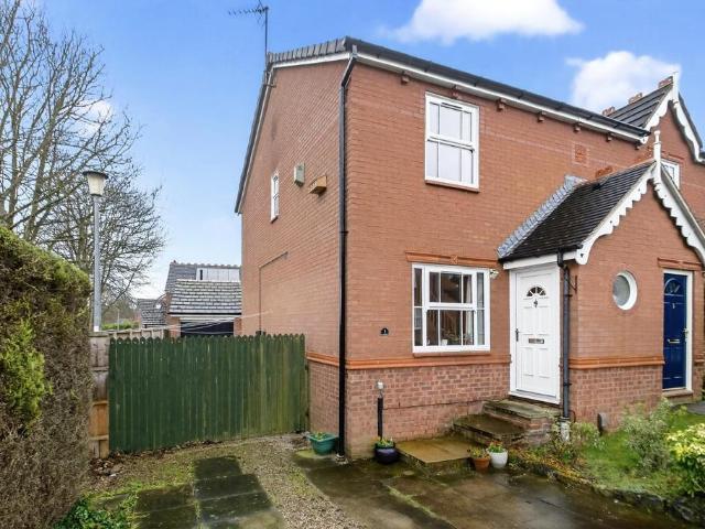 Petty Whin Close, Harrogate 3 bed house to rent £1,650 pcm £381 pw