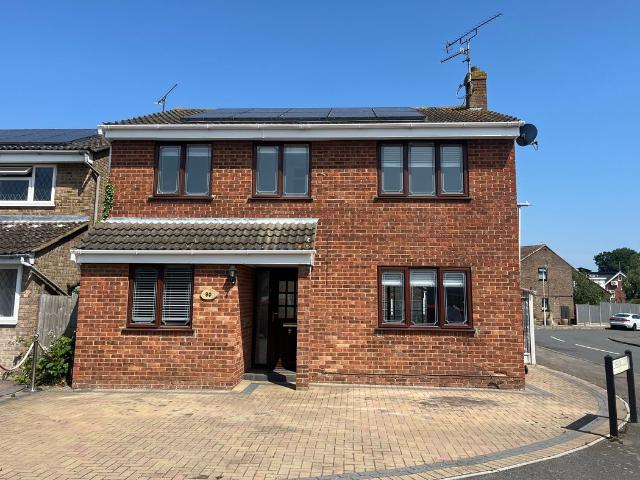 Petunia Crescent, Chelmsford CM1, 4 bed detached house to rent, £2,250 pcm | PrimeLocation