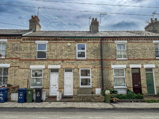 Petworth Street, Cambridge CB1 3 bed terraced house to rent £2,000 pcm £462 pw