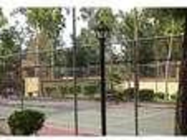 Pet Friendly 1+1 Apartment in West Covina. Carport parking!