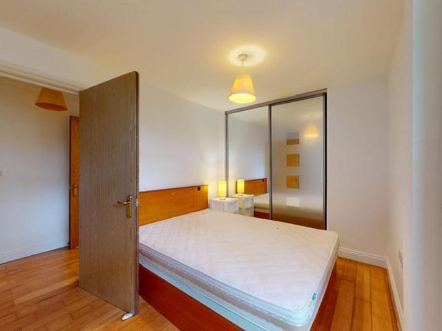 Pet Friendly 1 Bed Flat in Elephant and Castle