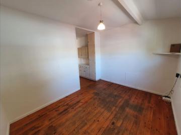 PET FRIENDLY, 1 BEDROOM UNIT IN FULHAM