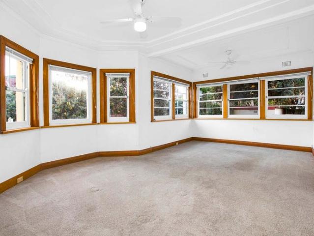 Pet Friendly Garden Duplex in Sought After Position