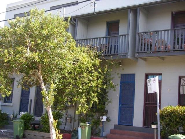 Pet Friendly Quiet & Comfortable Terrace House