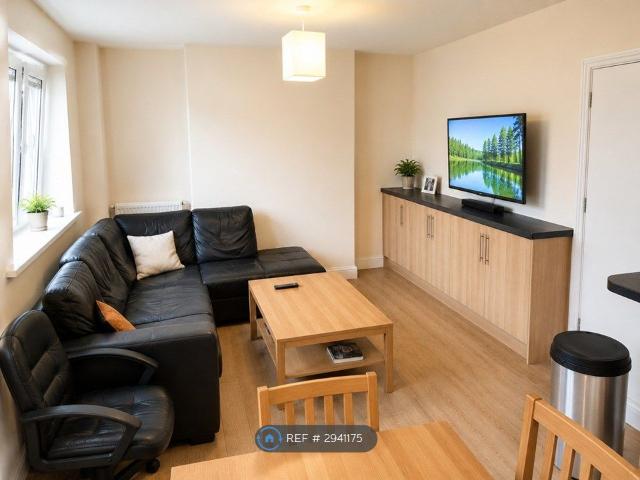 Peter Hills House, London SE16, 5 bed maisonette to rent, £4,400 pcm | PrimeLocation