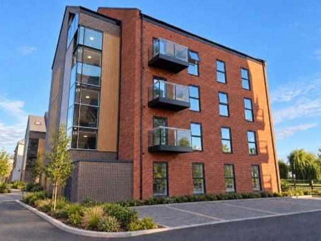 Peterorough PE2, 1 bed flat to rent, £1,225 pcm | PrimeLocation