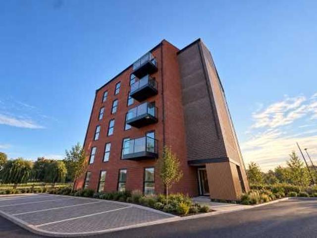 Peterborough PE2, 2 bed flat to rent, £1,450 pcm | PrimeLocation