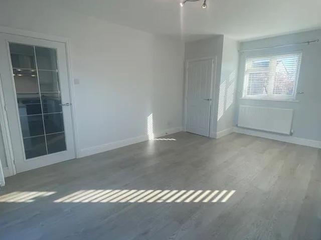 Peterborough Road, Farcet PE7 3BH, Property for rent