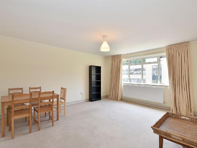 Peterborough Road, Fulham, London SW6, 3 bed flat to rent, £3,600 pcm | PrimeLocation