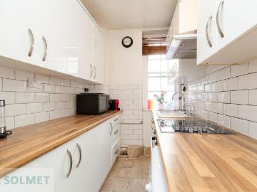 Peters Court, Porchester Rd, Bayswater W2, 3 bed flat to rent, £3,000 pcm | PrimeLocation