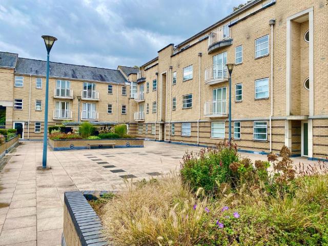 Petersfield, Cambridge, CB1 2 bed flat to rent £1,850 pcm £427 pw