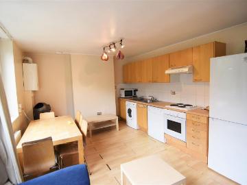 Petersfield Rise, London SW15, 5 bed flat to rent, £2,600 pcm | PrimeLocation