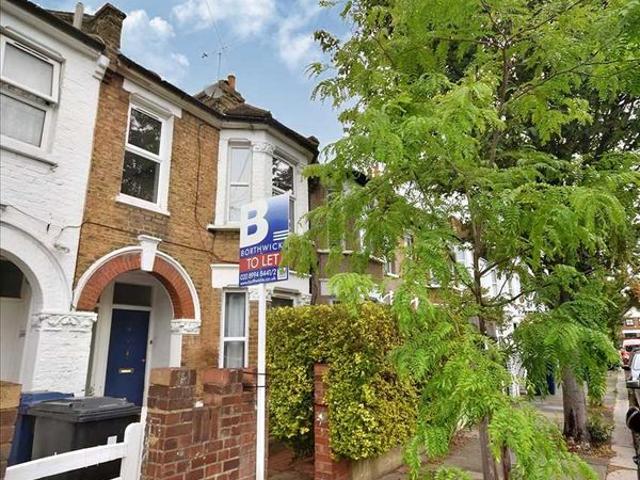 Petersfield Road, Acton, Acton W3, 3 bed flat to rent, £2,860 pcm | PrimeLocation