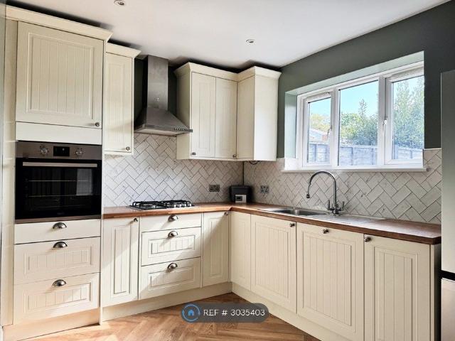 Petersham Gardens, Orpington BR5, 3 bed terraced house to rent, £2,260 pcm | PrimeLocation
