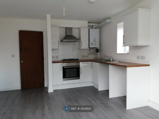 Petherton Court, Bristol BS14, 2 bed flat to rent, £1,250 pcm | PrimeLocation