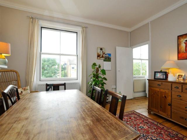 Petherton Road, Canonbury N5, 2 bed flat to rent, £3,100 pcm | PrimeLocation