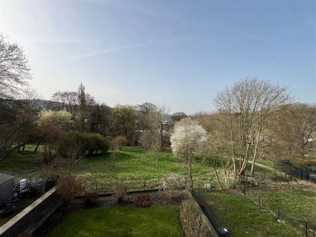 Petit appartement 2 chàc avec vue sur parc