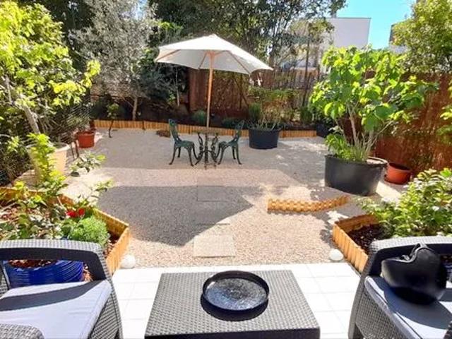 Petit bijou T1 avec terrasse et jardin privatif de 45m2 plein sud à Montpellier. Coup de coeur assuré