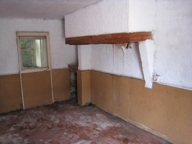 Petit Prix Ancienne Maison avec jardin enterrement a rénov