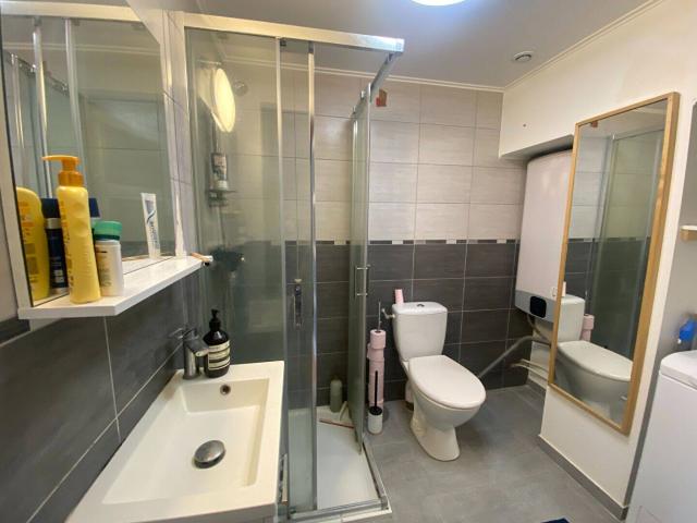 PETITE MAISON MEUBLEE