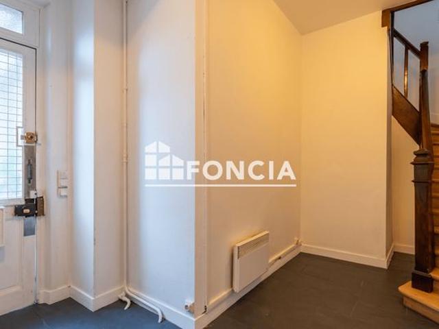 Petite maison au coeur du xiveme arrondissement metro alesia