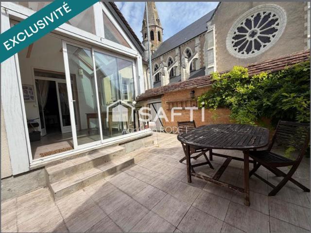 Petite maison avec studio en annexe indépendant. Idéal investisseur