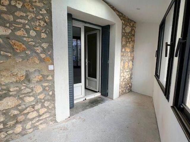 Petite maison avec terrasse Saint Privat des Vieux