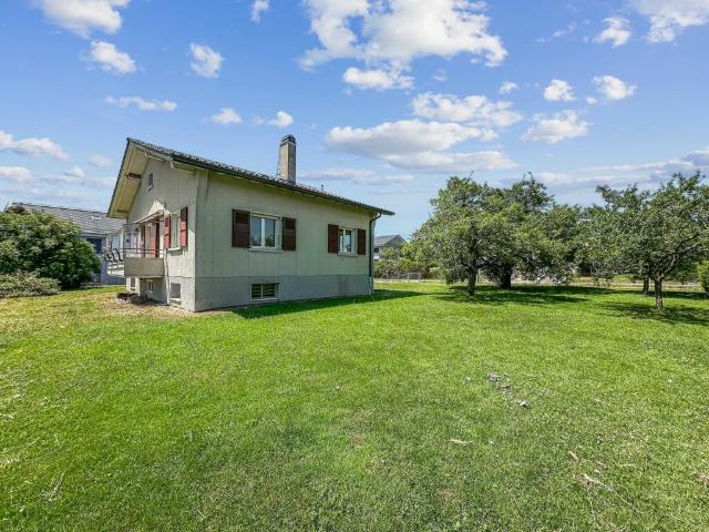 PETITE MAISON A RENOVER, EN BORDURE DE ZONE AGRICOLE