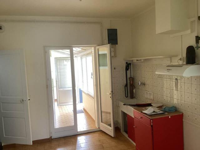 Petite maison ancienne à rafraîchir