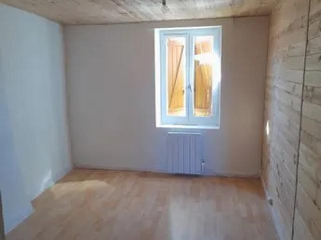 Petite maison de village sans terrain