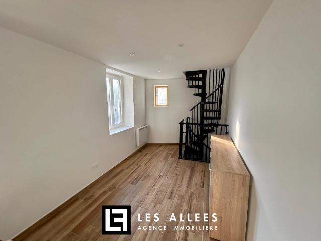 Petite maison de ville Location MONTELIMAR 26200