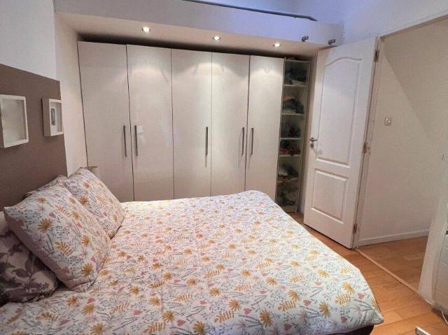 Petite maison de ville T3/4 meublée atypique en centre ville d