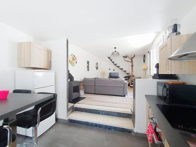 Petite maison F2 avec jardin non attenant 52m² Saint Geniès de Varensal