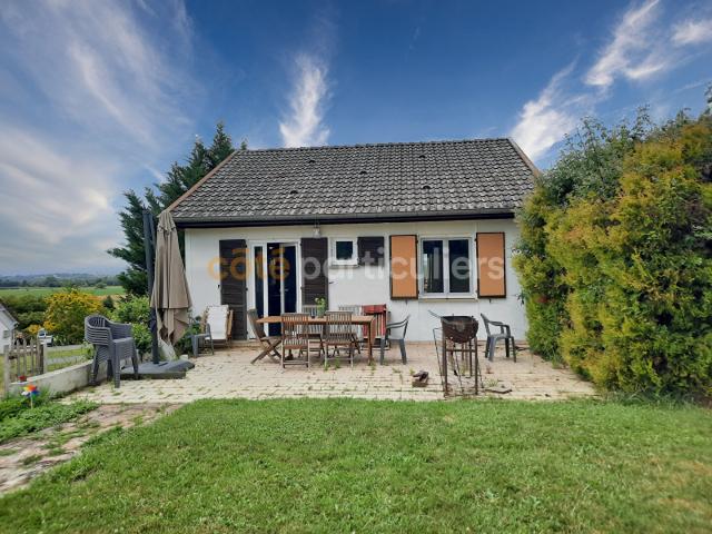 Petite maison indépendante au calme sur la commune de Falletans